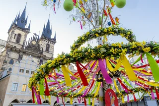 Easter decoration in Prague / iStock: phbcz