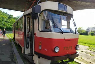 T3 tram at Bistro Točna. Photo: Raymond Johnston