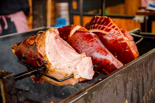 Prague moves to shut down controversial Old Town ham stand