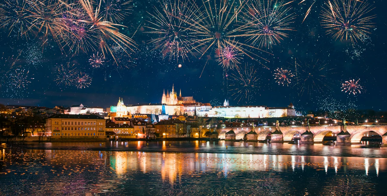 Fireworks over Prague Castle. Photo: iStock / murat4art
