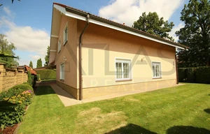 Villa for rent, 360m<sup>2</sup>, 751m<sup>2</sup> of land