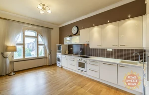 Apartment for rent, 4+1 - 3 bedrooms, 150m<sup>2</sup>