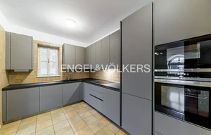 Apartment for rent, 4+1 - 3 bedrooms, 164m<sup>2</sup>