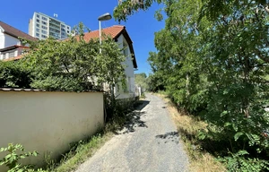 Family house for sale, 137m<sup>2</sup>, 221m<sup>2</sup> of land