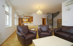 Apartment for rent, 4+kk - 3 bedrooms, 155m<sup>2</sup>