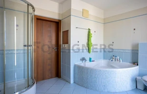 Apartment for rent, 5+kk - 4 bedrooms, 173m<sup>2</sup>