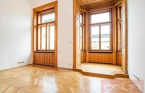 Apartment for rent, 5 bedrooms +, 255m<sup>2</sup>