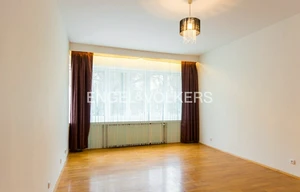 Apartment for rent, 4+1 - 3 bedrooms, 185m<sup>2</sup>