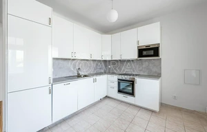 Apartment for rent, 3+kk - 2 bedrooms, 141m<sup>2</sup>