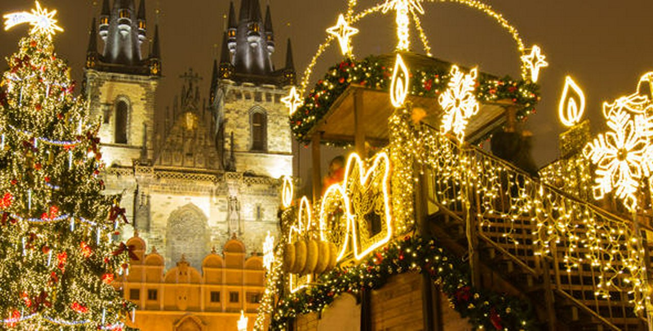 Prague Christmas Tree Among World’s “Most Magnificent” - Prague, Czech ...