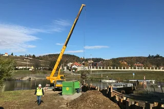 Work starts on replacement for Prague’s collapsed Troja footbridge