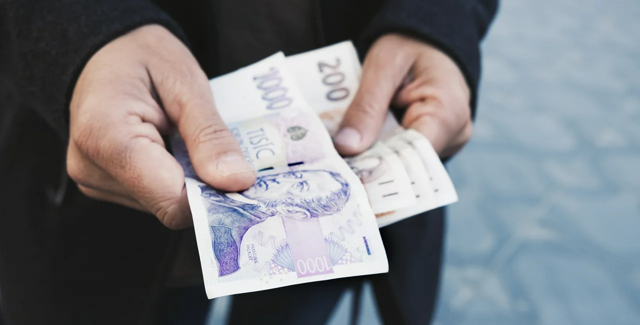 Economists fear inflation in wages / photo iStock @nito100