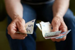Czechs are rushing to exchange crowns for foreign currencies / photo iStock @Rostislav_Sedlacek