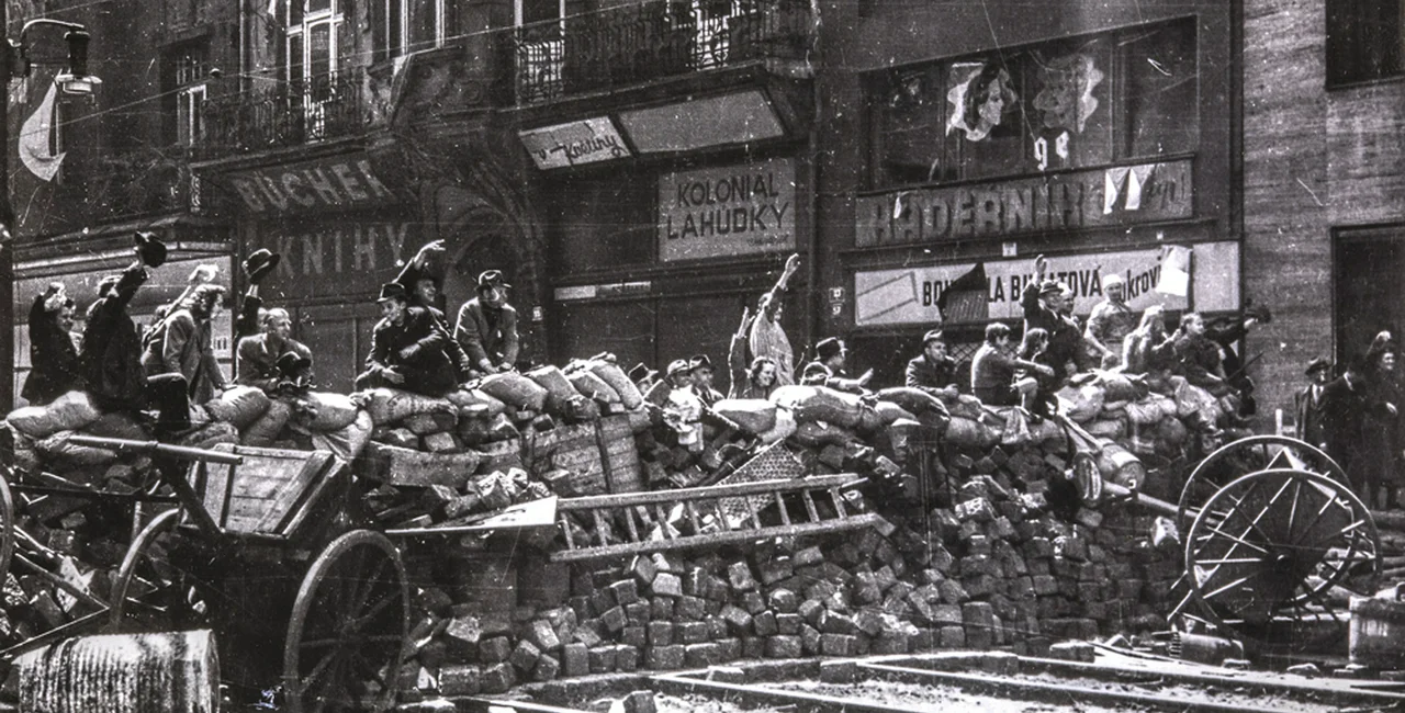 Barricades in Prague during the May Uprising of 1945. Photo: Military Historical Archive of the VÚA