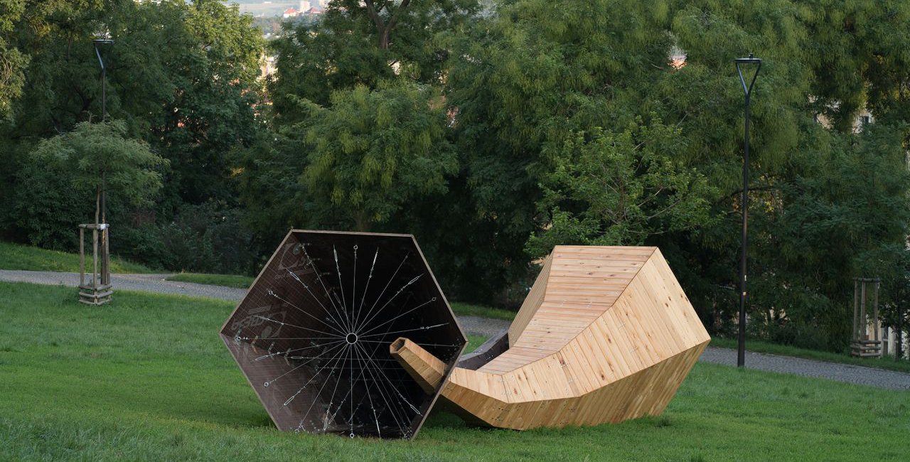 Open-air sculptures in Prague's Vršovice district repurpose found wood ...