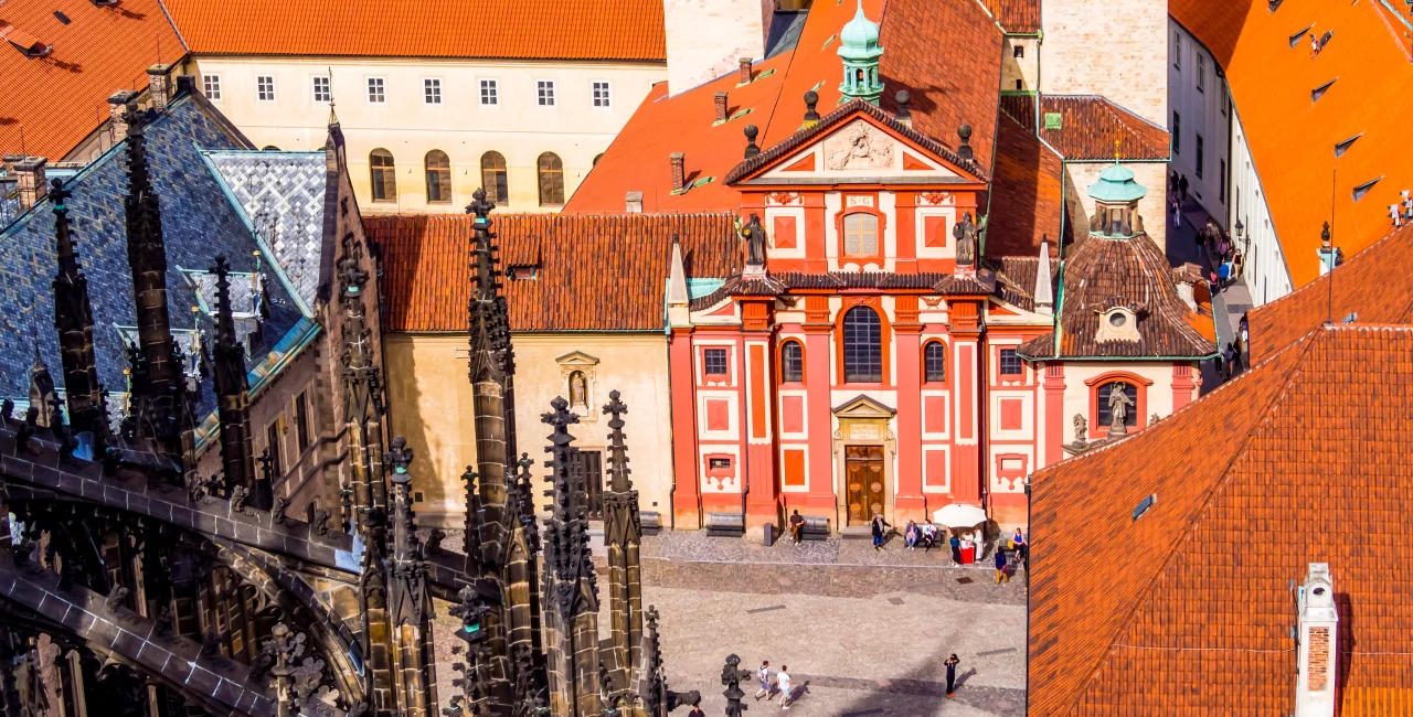 Court rules that Prague Castle courtyard is private – not public – space