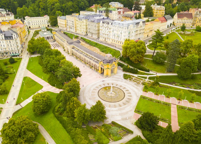 Aerial view of Marianske Lazne spa (Marienbad). Shutterstock: Peteri