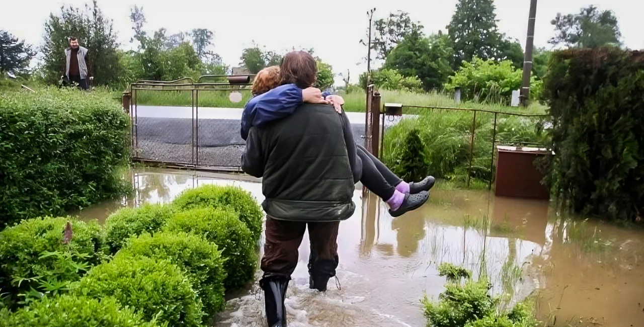 Donations and volunteering: Help Czech communities destroyed by floods