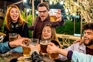 Prague approves city-wide ban on nighttime pub crawls