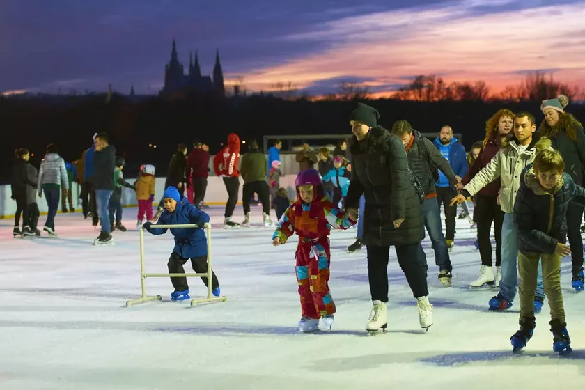 Skating rink at Letná by Kudyznudy