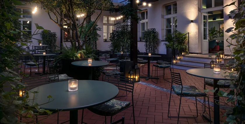 Falkensteiner Hotel Prague – The Monkey Bar Prague 11-2024 The Monkey Bar - Jungle Terrace (2)