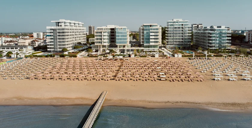 Falkensteiner Hotel & Spa Jesolo 11-2024 2205bb_falkensteiner-jesolo-exterior-drone-0025_sRGB