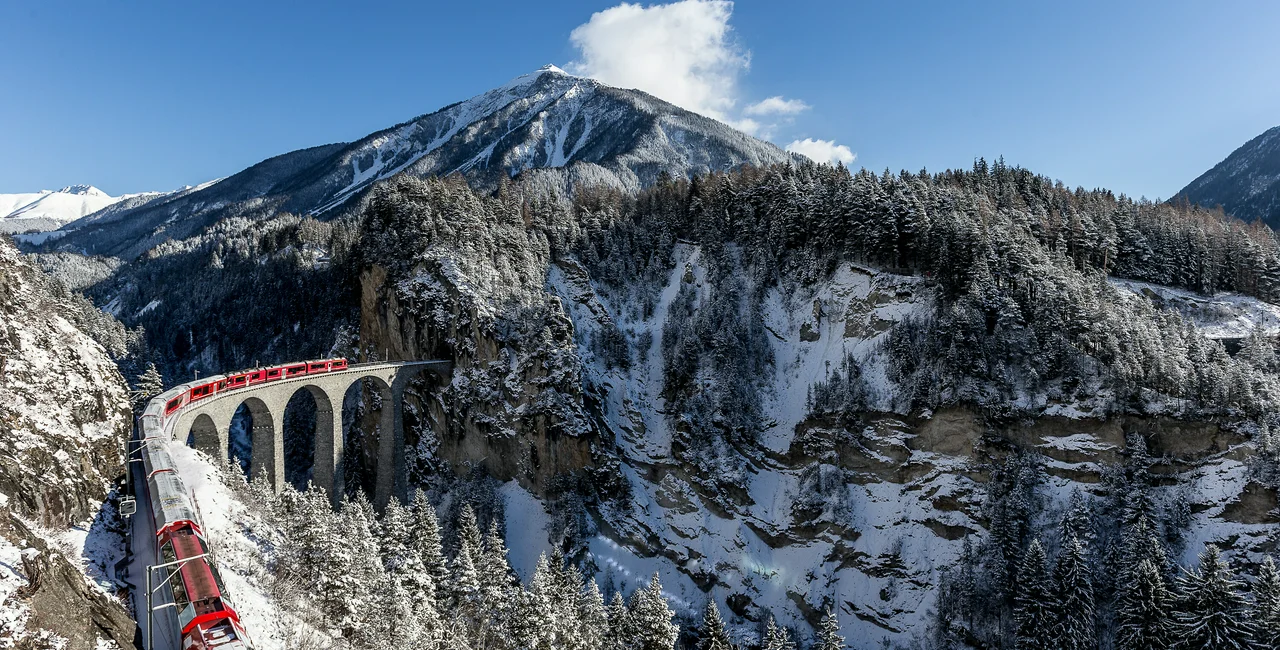 Czechia's overnight train to Switzerland: Skiing, alpine views, and epic adventures