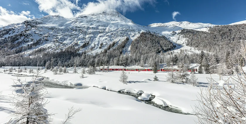 Switzerland 12-2024 Bernina Express bei Pontresina