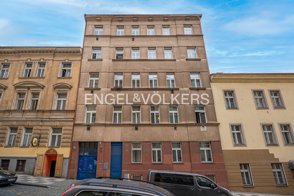 Retail space for rent, 99m2, in Prague, on Cimburkova street