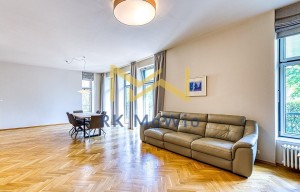 Apartment for rent, 4+kk - 3 bedrooms, 196m<sup>2</sup>