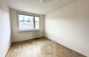Apartment for rent, 4+kk - 3 bedrooms, 80m<sup>2</sup>