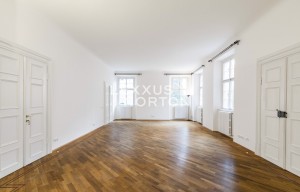 Apartment for rent, 4+1 - 3 bedrooms, 174m<sup>2</sup>