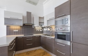 Apartment for rent, 4+kk - 3 bedrooms, 144m<sup>2</sup>