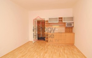 Apartment for rent, 2+kk - 1 bedroom, 50m<sup>2</sup>