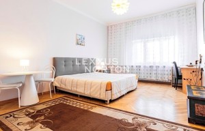 Apartment for rent, 4+kk - 3 bedrooms, 144m<sup>2</sup>