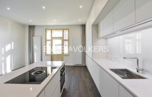 Apartment for rent, 4+kk - 3 bedrooms, 142m<sup>2</sup>