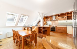 Apartment for rent, 4+1 - 3 bedrooms, 158m<sup>2</sup>