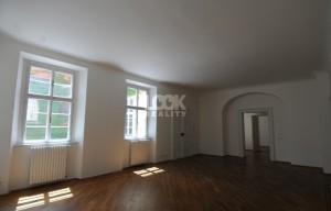 Apartment for rent, 4+1 - 3 bedrooms, 174m<sup>2</sup>