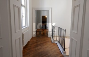 Apartment for rent, 4+1 - 3 bedrooms, 174m<sup>2</sup>