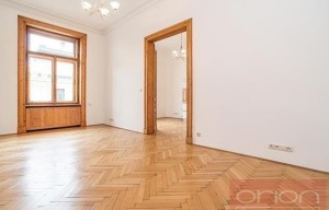 Apartment for rent, 5 bedrooms +, 255m<sup>2</sup>