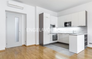 Apartment for rent, 2+kk - 1 bedroom, 71m<sup>2</sup>