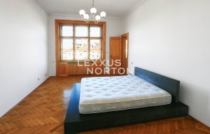 Apartment for rent, 5 bedrooms +, 250m<sup>2</sup>