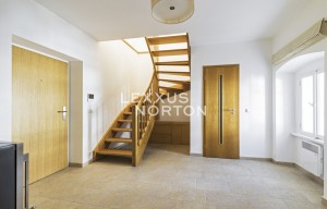 Apartment for sale, 4+kk - 3 bedrooms, 130m<sup>2</sup>