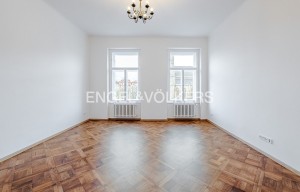 Apartment for rent, 3+1 - 2 bedrooms, 130m<sup>2</sup>