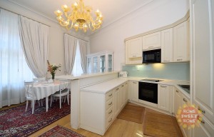 Apartment for rent, 4+kk - 3 bedrooms, 120m<sup>2</sup>