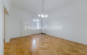 Apartment for rent, 4+1 - 3 bedrooms, 120m<sup>2</sup>