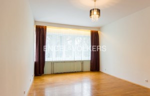 Apartment for rent, 4+1 - 3 bedrooms, 185m<sup>2</sup>