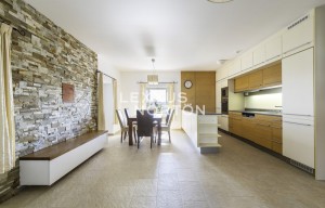 Apartment for sale, 4+kk - 3 bedrooms, 130m<sup>2</sup>